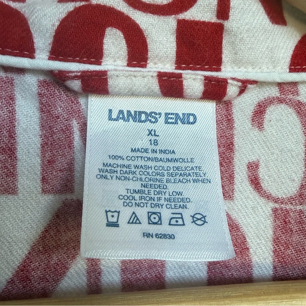 Lands' End Long Sleeve Flannel Christmas Pajama Top Button-Up - Picture 3 of 5